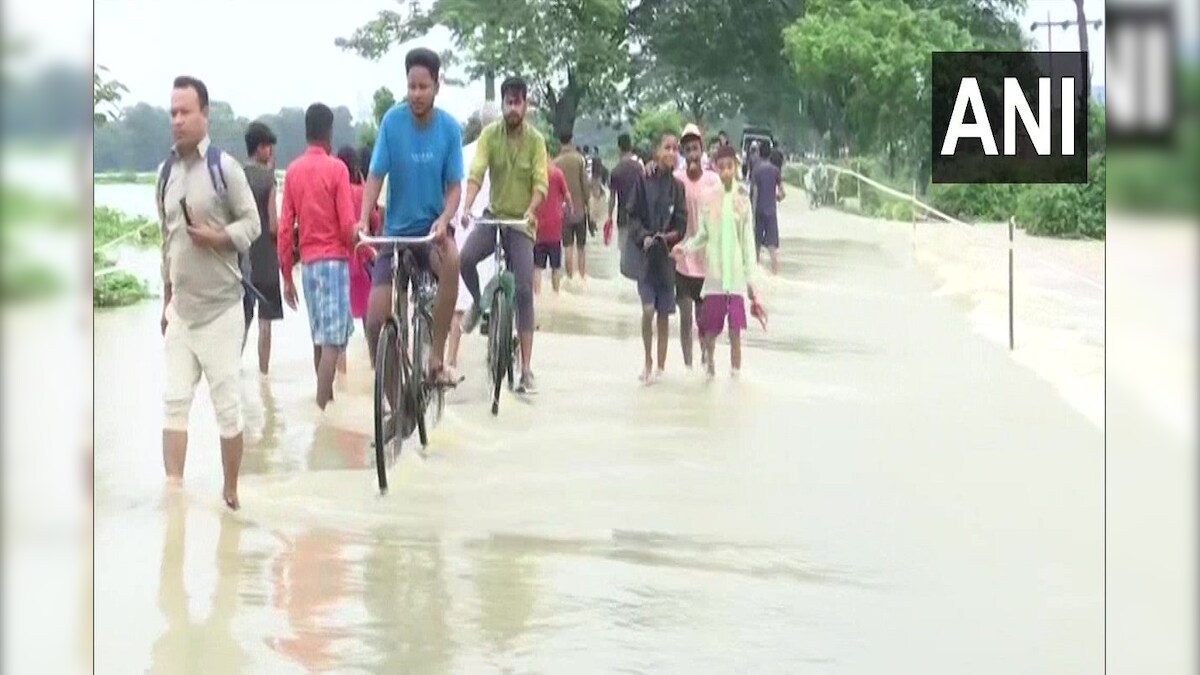 असम में बाढ़ के कहर से अब तक 54 लोगों की मौत तस्वीरों में देखें तबाही