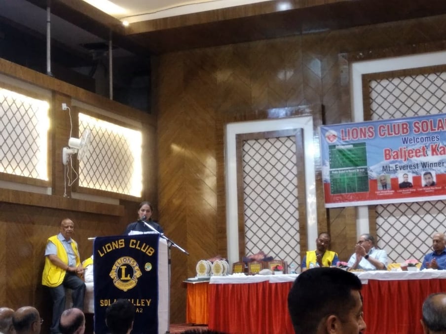  बलजीत कौर सोलन के कुनियार की रहने वाली हैं और उनके पिता बस चालक रहे हैं.