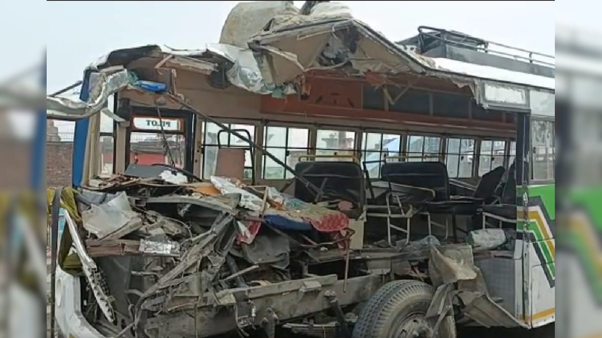 कुशीनगर: बिहार से पंजाब जा रही बस ने ट्रक को मारी टक्कर 4 लोगों की मौत 10 की हालत नाजुक