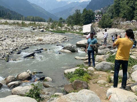 हिमाचल प्रदेश में फिर से बारिश की संभावना बनी है. 