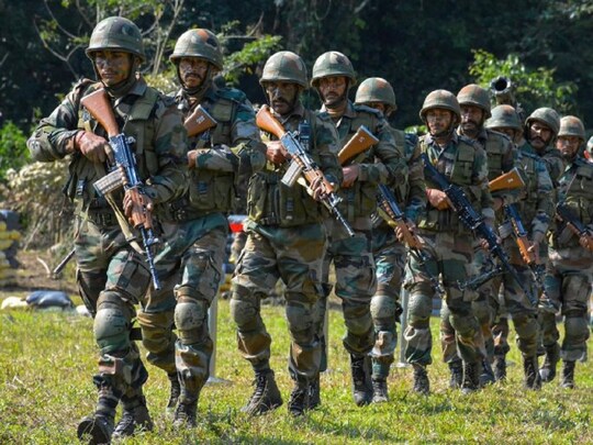 8 years unparalleled for Indian Army: प्रधानमंत्री नरेंद्र मोदी के पिछले 8 साल के कार्यकाल में भारतीय सेना ने कई महत्वपूर्ण उपलब्धि हासिल की है. इन 8 सालों में भारतीय सेना को आत्मनिर्भर बनाने के लिए पीएम मोदी ने कई योजनाओं की शुरुआत की है जिससे सेना का आधुनिकीकरण हुआ है.
