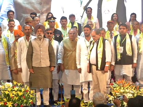 जयपुर में आयोजित समारोह में राज्यपाल सत्यपाल मलिक ने किसानों से महिला शिक्षा को बढ़ावा देने की अपील की.