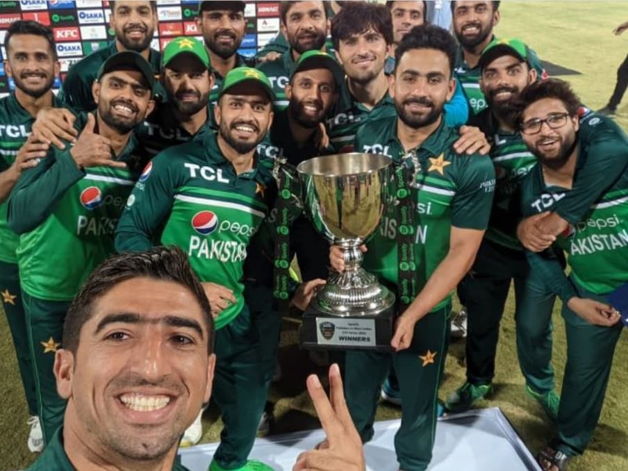  एशिया कप में सबसे बड़ा स्कोर बनाने का रिकॉर्ड पाकिस्तान के नाम है. उसने 2010 में बांग्लादेश के खिलाफ 385 रन बनाए थे. ऐसे में एशिया कप के मौजूदा साीजन में यहां तक कोई टीम नहीं पहुंच सकेगी. (PIC. PakCricket/Twitter)