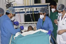 5 दिन तक बोरवेल में सांप और मेढक भी थे राहुल के साथ, अब आईसीयू में चल रहा इलाज
