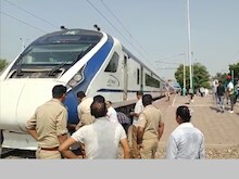 दिल्‍ली-कटरा वंदेभारत ट्रेन में नॉनावेज खाने और ले जाने पर मनाही, जानिए कारण