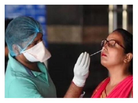 दिल्ली में कोरोना केसों में मामूली कमी आई है और किसी मरीज की मौत नहीं हुई है.