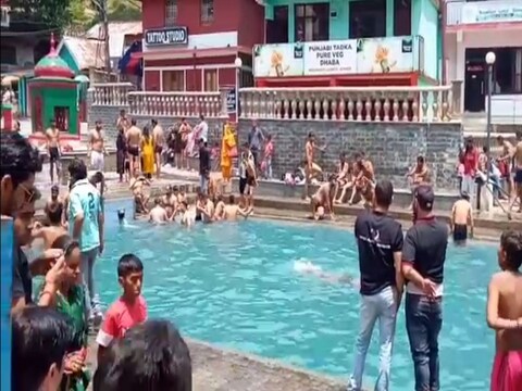 हिमाचल में भी पर्यटकों को नहीं मिल रही गर्मी से राहत