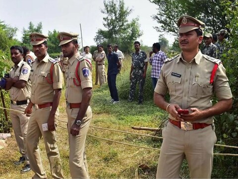 हैदराबाद में 28 मई को लड़की के साथ गैंगरेप किया गया था. ( फोटो PTI ) 