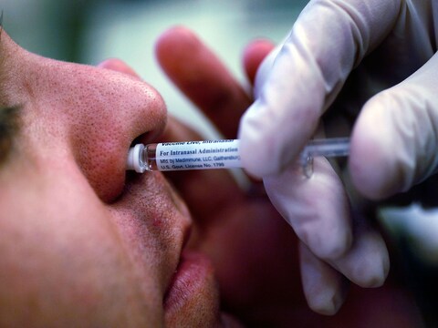 नाक से दी जाने वाली कोविड वैक्सीन का नाम BBV154 है.  (सांकेतिक तस्वीर)