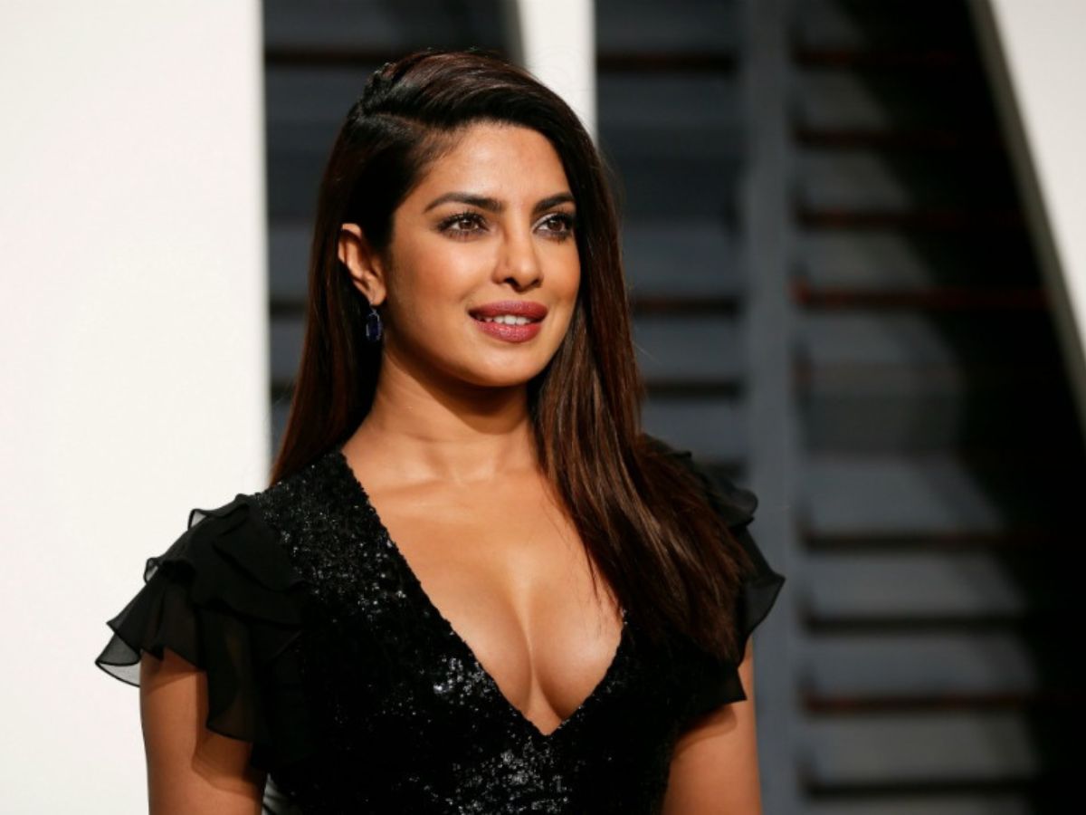 प्रियंका चोपड़ा ने अमेरिका में शुरू किया नया बिजनेस, पहले भी खोल चुकी हैं  रेस्‍टोरेंट - priyanka chopra starts new business in us launches homeware  brand sona home rrmb – News18 ...