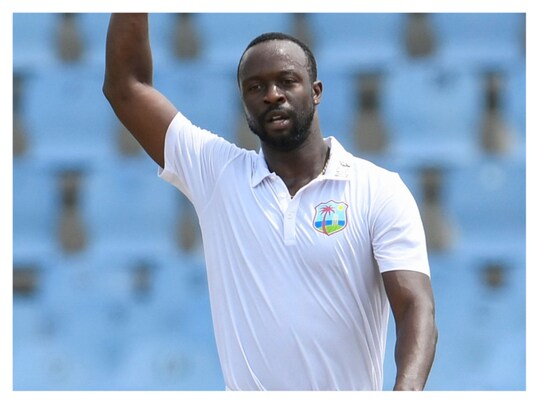 West Indies vs Bangladesh: केमार रोच की गेंदबाजी की बदौलत वेस्टडंडीज ने दूसरे टेस्ट में भी बांग्लादेश पर शिकंजा कस दिया है. (west indies cricket)