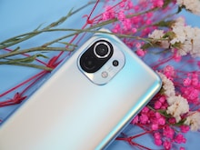 5 हज़ार रुपये सस्ता मिल रहा है Mi का फ्लैगशिप 5G स्मार्टफोन, मिलेगी 8GB तक RAM
