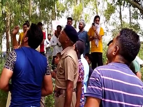 कुरुक्षेत्र में पेड़ से लटका मिला 3 बच्चों के पिता का शव.