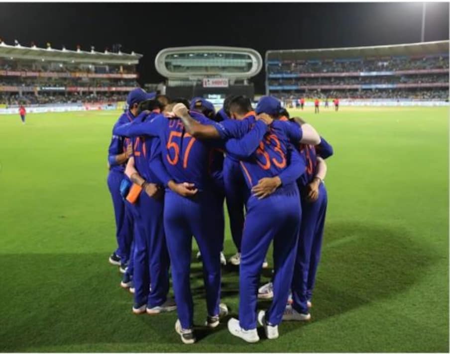  भारतीय टीम की टी20 में दक्षिण अफ्रीका के खिलाफ रनों के लिहाज से यह सबसे बड़ी जीत है. इससे पहले टीम इंडिया ने दक्षिण अफ्रीका को क्रिकेट के सबसे छोटे फॉर्मेट में इसी सीरीज में 48 रन से मात दी थी. (Instagram)