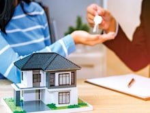 काम की बात : महिलाओं के लिए होम लोन लेना क्‍यों है ज्‍यादा सस्‍ता और आसान?