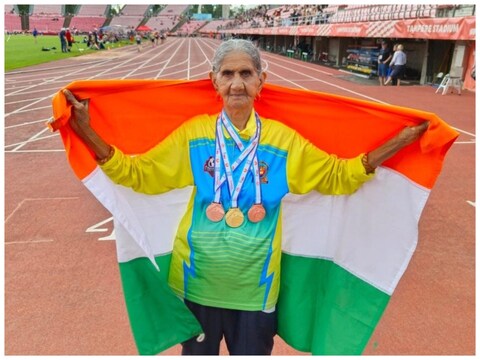Najafgarh dadi Bhagwani Devi Dagar: भगवानी देवी ने एक गोल्ड सहित 3 मेडल जीते. (ANI)