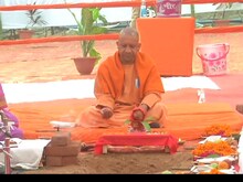 योगी सरकार ने पहले 100 दिन में तय किए हिन्दुत्व की विरासत आगे बढ़ाने के लक्ष्य