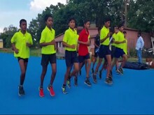 बोकारो के चंदनकियारी में बना झारखंड का पहला सिंथेटिक ट्रैक, खिलाड़ियों में खुशी