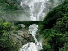 केंद्रीय मंत्री ने शेयर किया दूधसागर वाटरफॉल्स का वीडियो, देंखे अद्भुत नाजारा
