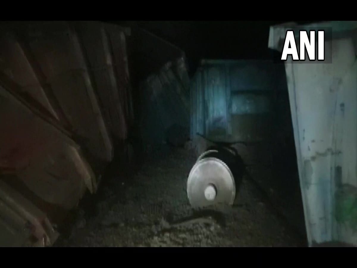 Gujarat Dahod goods train derailed