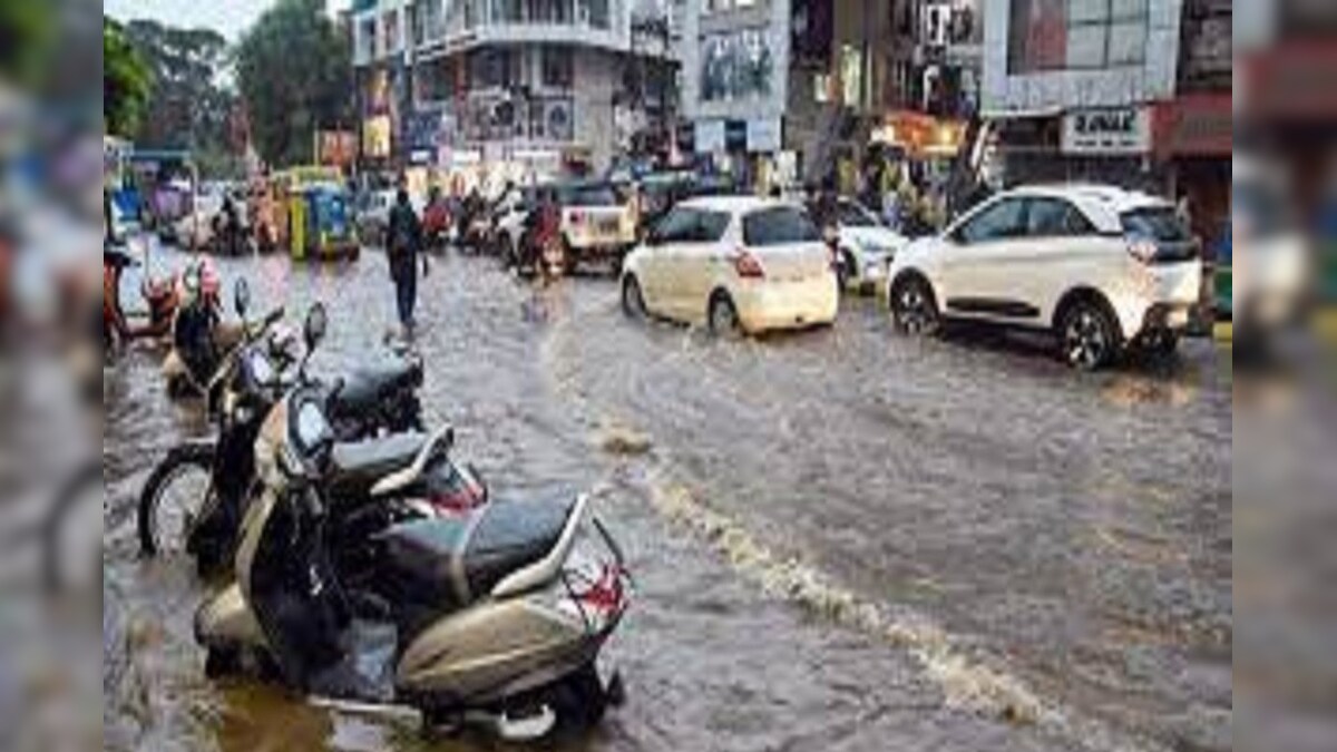 Gujarat Flood Crisis: गुजरात में बीते 24 घंटे में बारिश से 6 की मौत: नवसारी में 2 लापता अब तक कुल 69 की गई जान