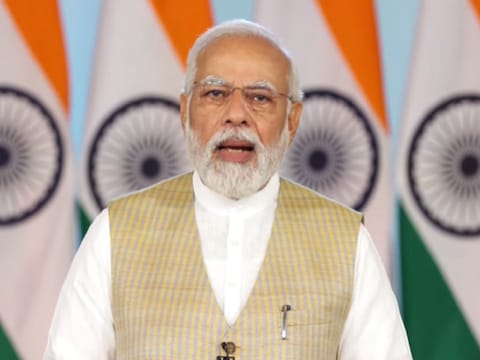 पीएम नरेंद्र मोदी ने कहा, संत परंपरा हमेशा ‘एक भारत, श्रेष्ठ भारत’ का उद्घोष करती रही  (twitter.com/BJP4India) 
