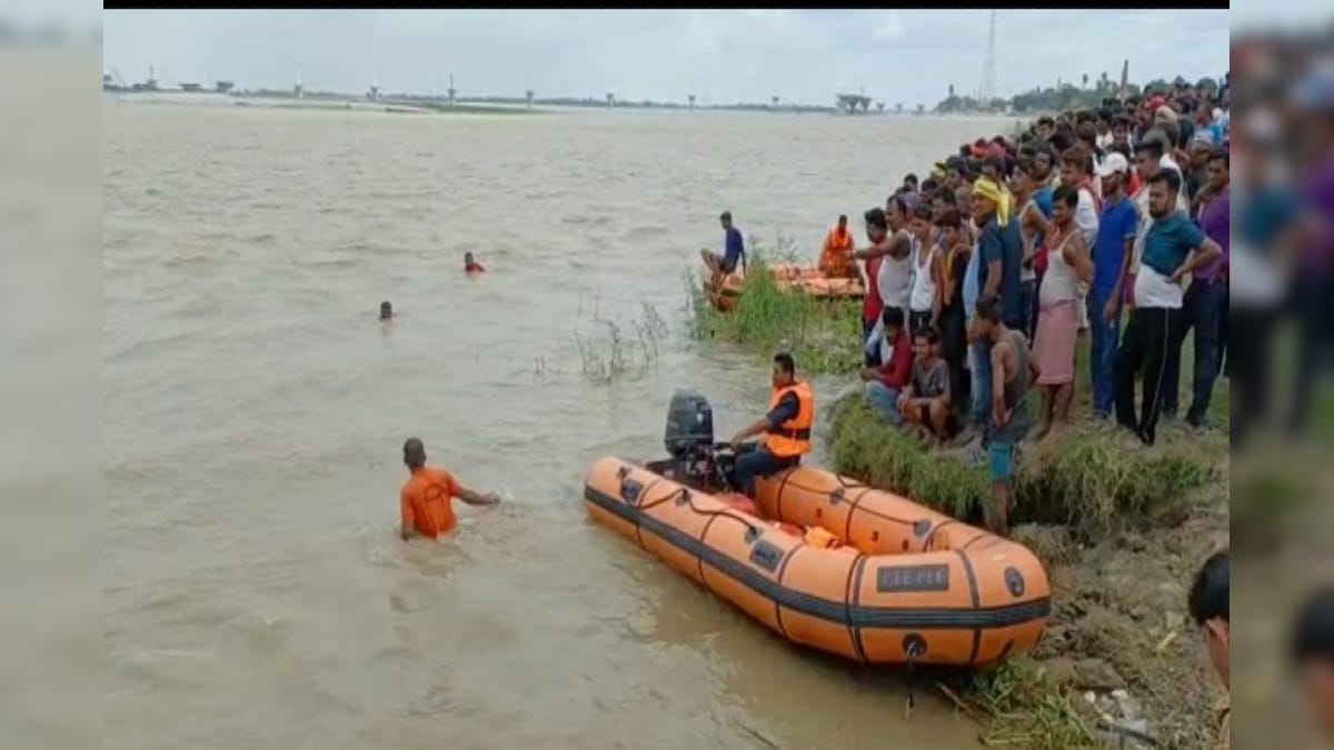 पटना में उफनती गंगा नदी में स्नान के दौरान एक ही परिवार के 4 लोग डूबे 2 बच्चों की मौत