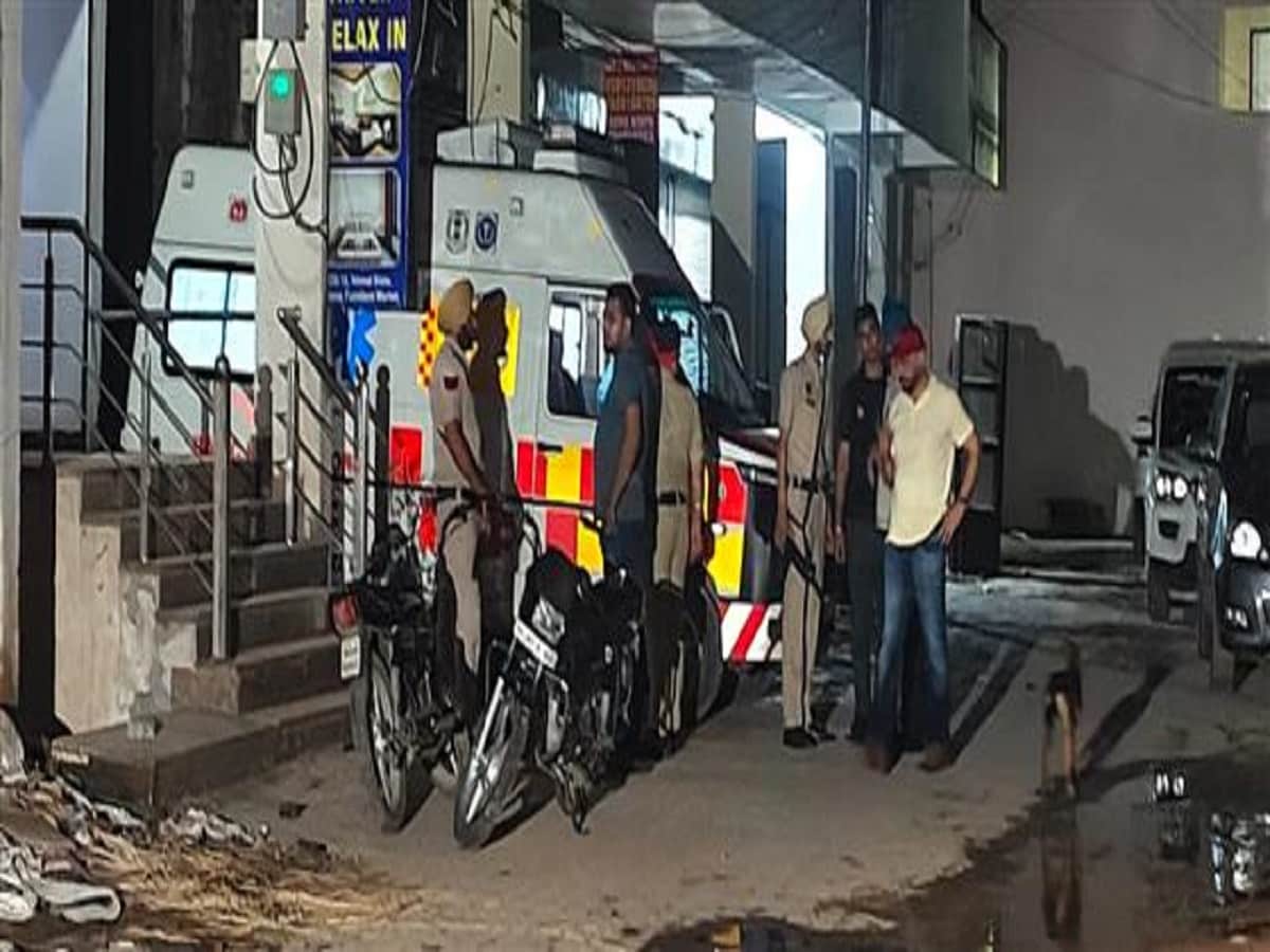 Punjab Firing between gangsters and police
