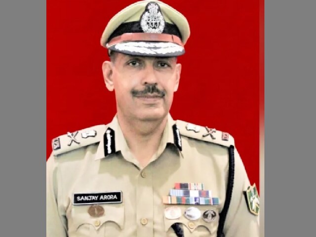 दिल्ली के नए पुलिस कमिश्नर बने आईपीएस संजय अरोड़ा के नाम हैं कई उपलब्धियां दिल्ली के नए पुलिस कमिश्नर बने आईपीएस संजय अरोड़ा के नाम हैं कई उपलब्धियां