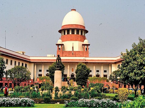 सुप्रीम कोर्ट का कहना है कि आरोपी को ईसीआईआर देना अनिवार्य नहीं है. (File Photo)
