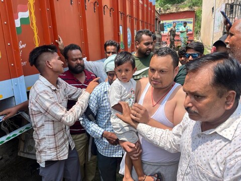गांव लालसिंगी में दिनदिहाड़े एक 3 वर्षीय बच्चे के अपहरण करने के प्रयास का सनसनीखेज मामला.