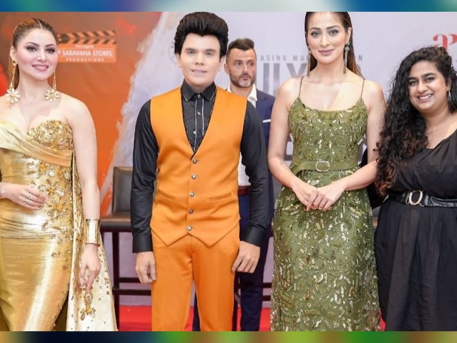  मीडिया रिपोर्ट्स की मानें तो उन्होंने पहले सूर्यश्री से शादी की थी और उनकी दो बेटियां हैं. जून, 2017 में वो पहली बार तब सु्र्खियों में आए थे जब उन्होंने बेटी की शादी उसे 13 करोड़ के कपड़े गिफ्ट किए थे. उनकी बेटी की शादी चेन्नई में हुई थी.