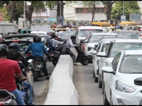 लखनऊ में ट्रैफिक से निजात पाने के लिए एडवाइजरी जारी