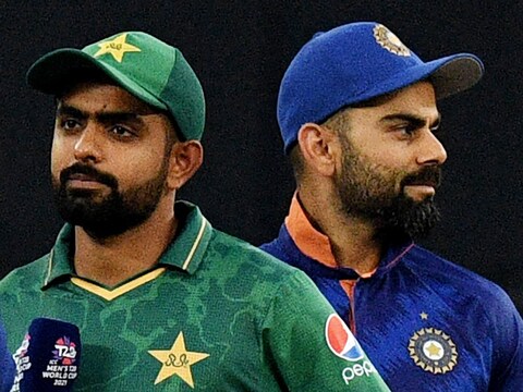 Asia cup: भारत-पाकिस्तान मैच में अभी 10 दिन का वक्त है. लेकिन, अभी से ही ट्विटर पर दोनों देशों के फैंस के बीच वार-पलटवार का खेल शुरू हो गया है. (AFP)