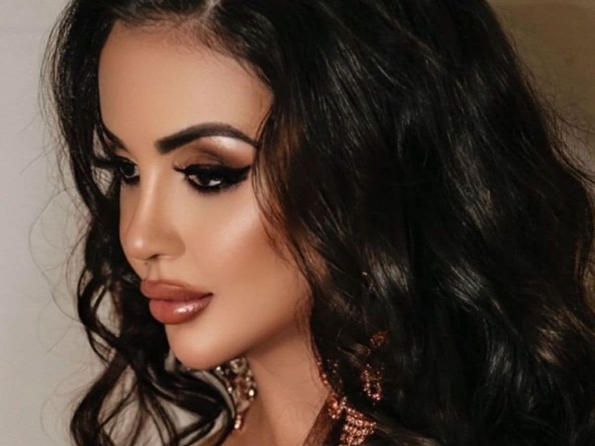 model wants kim kardarshian face surgery 1