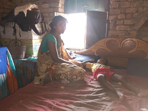 महिला ने प्रेमी संग मिलकर अपने ही पति की हत्‍या की साजिश रची थी. (न्‍यूज 18 हिन्‍दी)