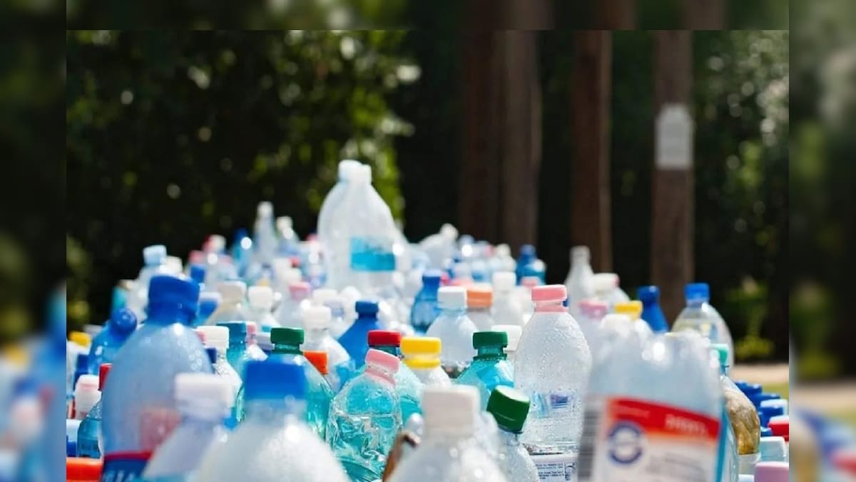 सिंगल यूज प्‍लास्टिक बैन लेकिन प्‍लास्टिक की बोतलों को दी गई छूट जानें क्‍यों