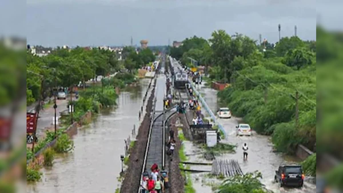 Weather Update: राजस्थान में भारी बारिश से 10 की मौत हैदराबाद की सड़कें झीलों में तब्दील