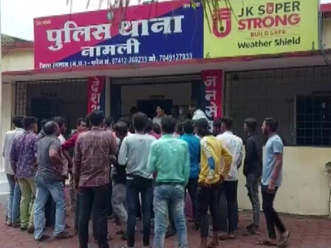 Ratlam News: एमपी के रतलाम जिले में एक शख्स ने गूगल मैप पर मंदिर के नाम को एडिट कर मस्जिद कर दिया. पुलिस ने आरोपी को गिरफ्तार कर लिया.