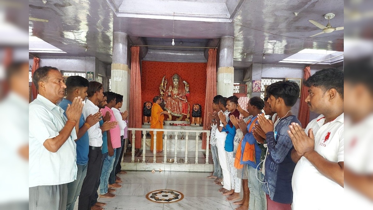लालू यादव की सलामती के लिए दुआओं का दौर शुरू फुलवरिया पंच मंदिर में परिवार करा रहा विशेष पूजा