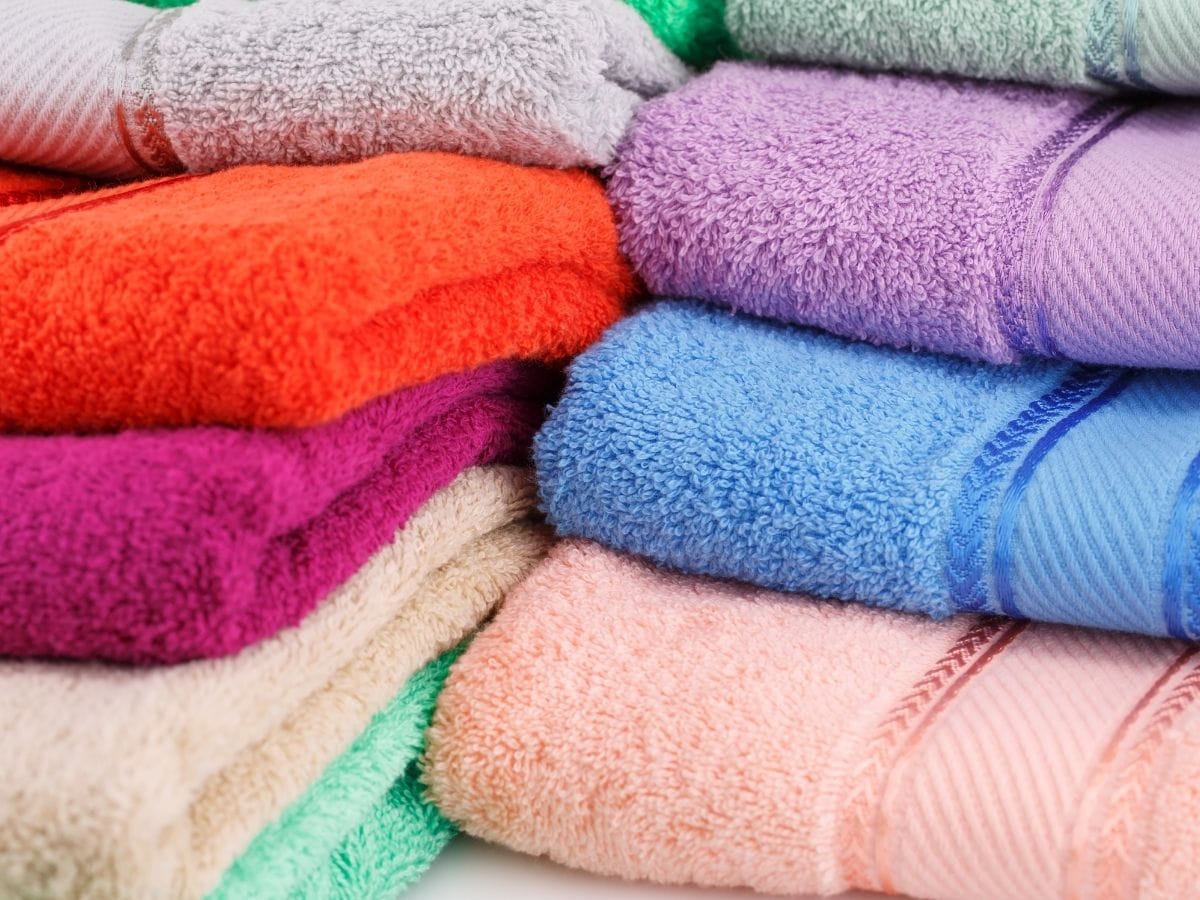 तौलिया खरीदते समय रखें इन बातों का खास ख्याल, बारिश के मौसम में भी नहीं ...