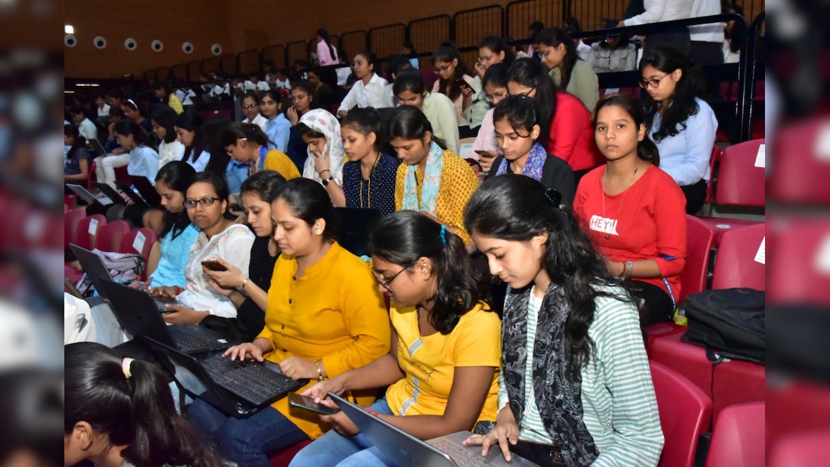 Lucknow: AKTU में 15 लाख के पैकेज के लिए 512 छात्राओं ने दिया टेस्ट आज होगा किस्‍मत का फैसला
