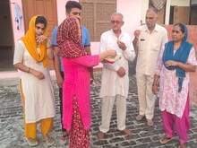 हॉकी में जीता सिल्वर मेडल, अभिषेक नैन के परिवार में जश्न, जानें सफलता की कहानी