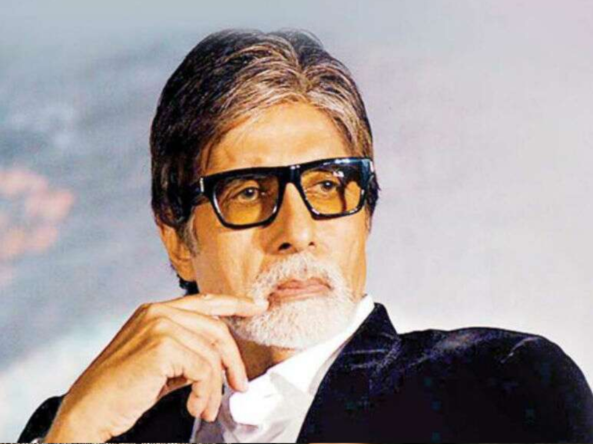 अमिताभ बच्चन एक बार फिर कोरोना पॉजिटिव हो गए हैं.