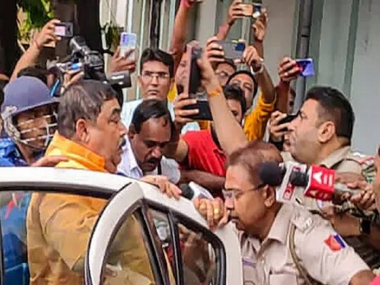 बीरभूम में रहा TMC नेता अनुब्रत मंडल का भारी दबदबा (News18) 