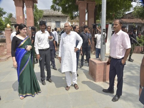 सीएम नीतीश कुमार ने सोमवार को गया का दौरा कर पितृपक्ष मेले से जुड़ी तैयारियों का जायजा लिया