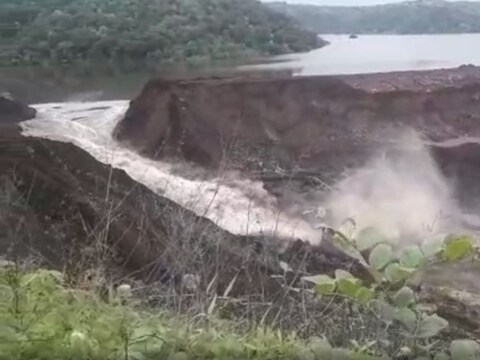 धार जिले में बने कारम डैम के ढहने की जांच रिपोर्ट के आधार पर सरकार कार्रवाई का निर्णय लेगी.