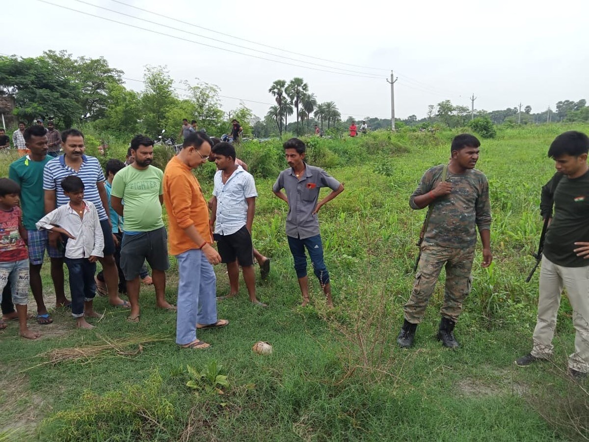 हाजीपुर में खेत में 5 नरमुंड मिलने से मचा हड़कंप, तांत्रिक क्रिया में  इस्तेमाल होने की आशंका - SS Media Group