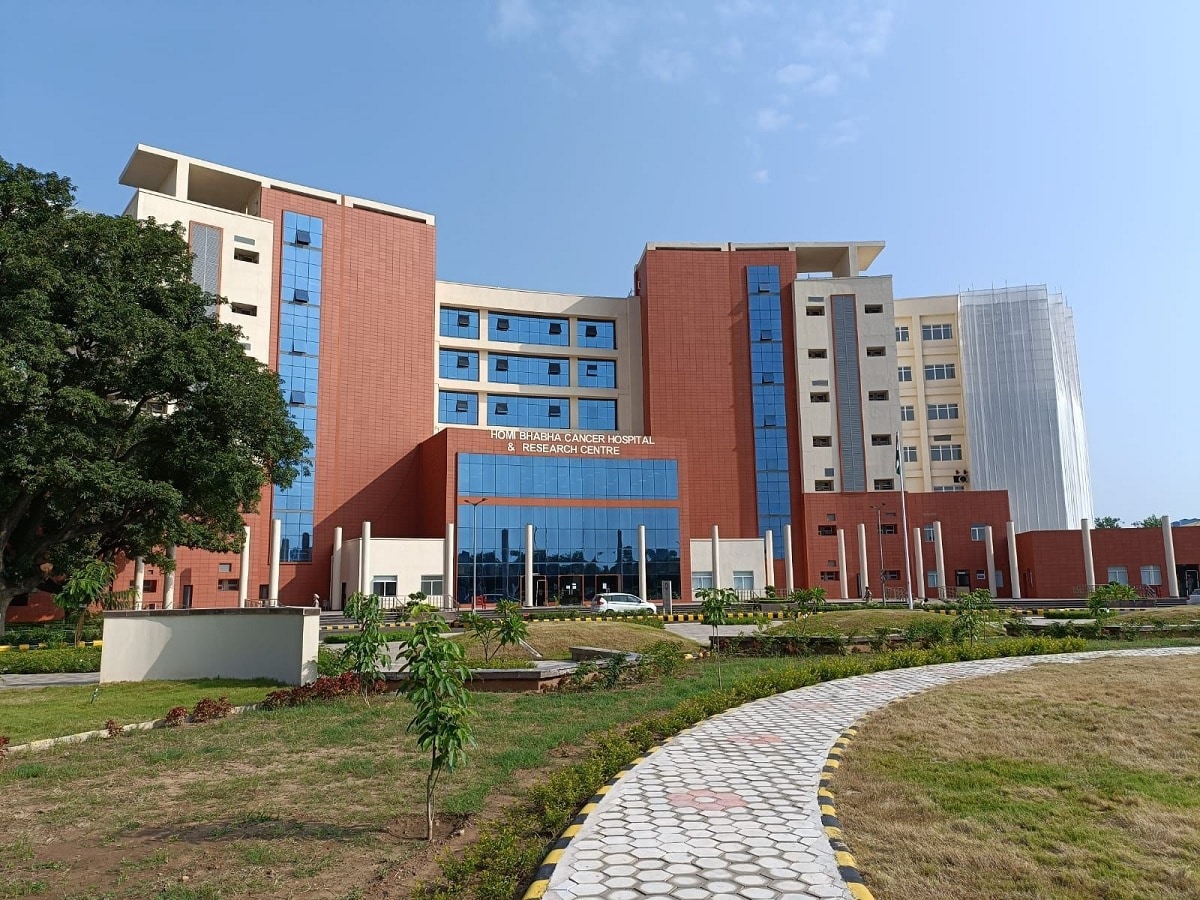 PM मोदी कल राष्ट्र को सौंपेगे 'होमी भाभा कैंसर अस्पताल', बनाने में आई है 660 करोड़ की लागत - pm narendra modi homi bhabha cancer hospital research centre mohali rsr – News18 हिंदी