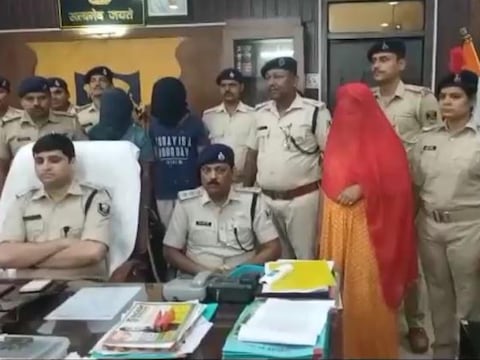 तीन मुजलिमों को गिरफ्तार कर पुलिस ने किया एमजीएम कॉलेज प्लम्बर हत्याकांड सुलझाने का दावा.